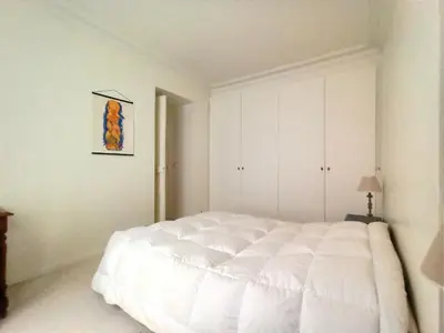 Un ou plusieurs lits dans un hébergement de l'établissement Stay in central Paris near Arc de Triomphe