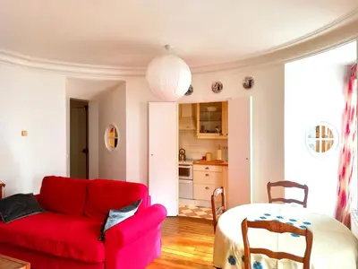 Coin salon dans l'établissement Stay in central Paris near Arc de Triomphe