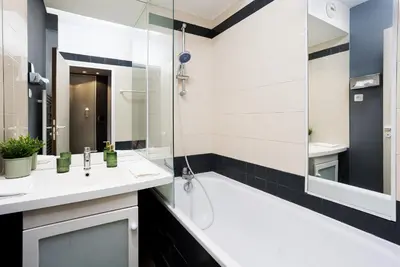 Salle de bains dans l'établissement Lila Home - Confortable studio in Paris