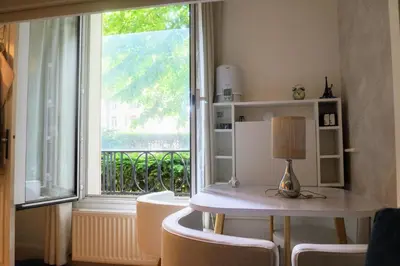 Plan de l'établissement Porte d'Auteuil Paris furnished Appt