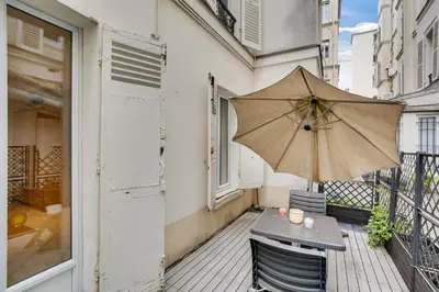 Balcon ou terrasse dans l'établissement Chic studio with terrace in Paris