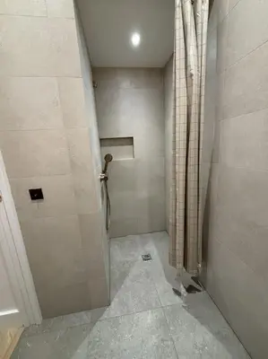 Salle de bains dans l'établissement Modern apt Canal st Martin
