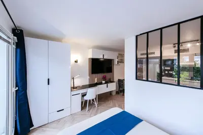 Télévision ou salle de divertissement dans l'établissement Paris Porte de Versailles - ISSYHOST