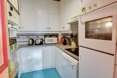 Cuisine ou kitchenette dans l'établissement Coeur Paris authentique