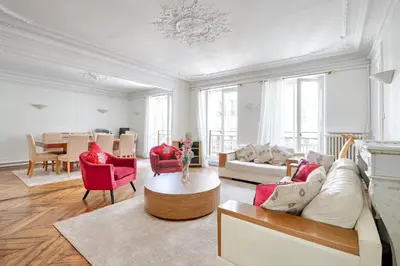 Coin salon dans l'établissement Le Petit Hôtel - Appt 6p 127 m² à Paris