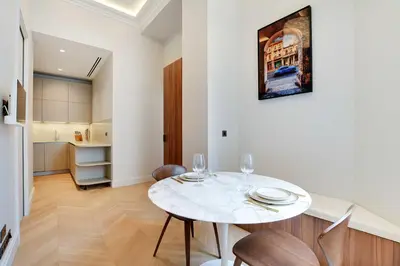 Plan de l'établissement Luxury apartment with AC - GeorgeV-Champs Elysees