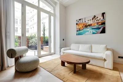 Coin salon dans l'établissement Luxury Apartment - 2BR-4P - GeorgeV-Champs Elysees