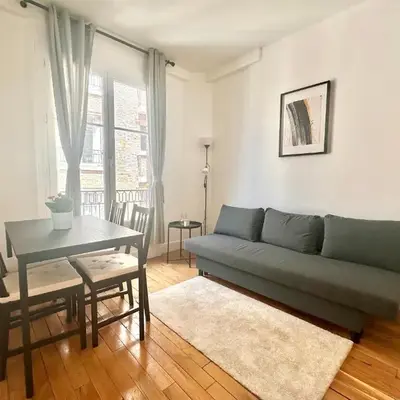 Spacious flat near Montparnasse Bausset 4th