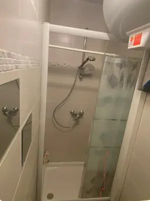 Salle de bains dans l'établissement Petit Nid à Paris