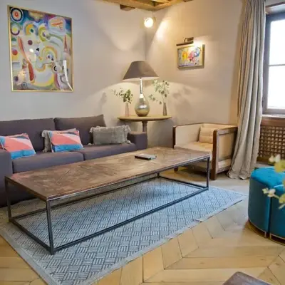 Kristine - Luxury 2BR Saint-Germain Notre-Dame