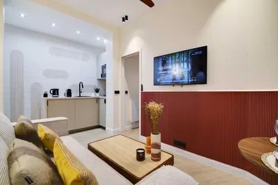 Télévision ou salle de divertissement dans l'établissement Superb apartment -1BR-4P- Montmartre
