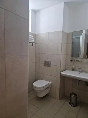 Salle de bains dans l'établissement Le Circus