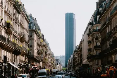 Vue générale sur Paris ou vue de la ville depuis la maison de vacances