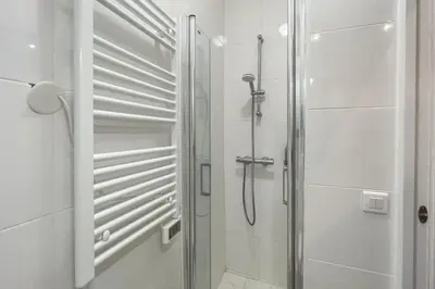 Salle de bains dans l'établissement Flexliving - Studio - Gérard
