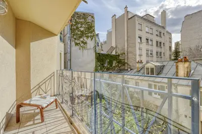 Balcon ou terrasse dans l'établissement Superb Flat with Balcony - Near Notre-Dame - Paris 05
