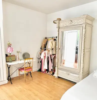 Un ou plusieurs lits dans un hébergement de l'établissement Charming studio in a courtyard in Paris