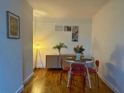 Plan de l'établissement Cozy Apartment 2Bdr-4P - in the Heart of Suresnes