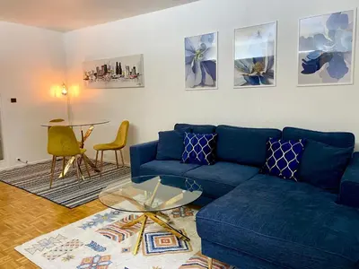 Coin salon dans l'établissement Appartement spacieux Paris Vanves Parc des expositions
