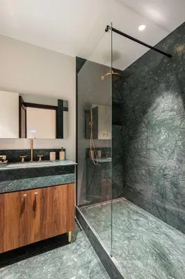 Salle de bains dans l'établissement Stylish Apartment - 1BR-4P - Vendôme Square