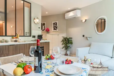 Boissons dans l'établissement Montparnasse AC appartment in a prime location 22 -36M2