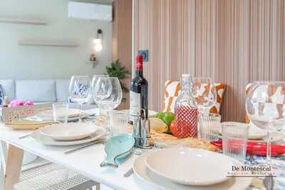 Boissons dans l'établissement Montparnasse- Hot tub and AC Cosy apartment a prime location 40m2