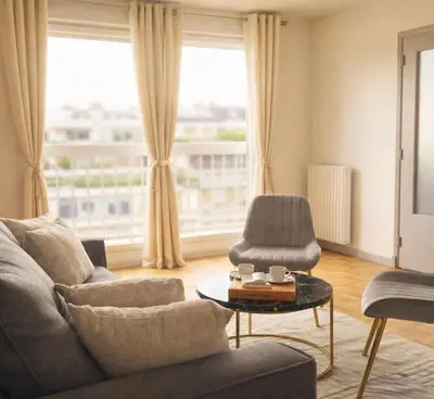Coin salon dans l'établissement Porte de Versailles - Premium studio with Eiffel Tower view and lift