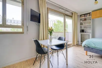 Cuisine ou kitchenette dans l'établissement Proche Montparnasse - Le Fondamental - 252B