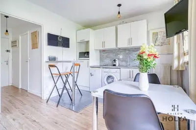 Cuisine ou kitchenette dans l'établissement Proche Montparnasse - Le Fondamental - 252B