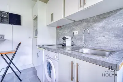 Cuisine ou kitchenette dans l'établissement Proche Montparnasse - Le Fondamental - 252B