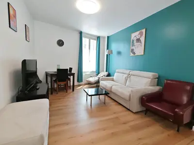 Coin salon dans l'établissement 3 Pièces près de Paris - Métro 4