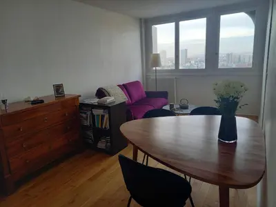 Coin salon dans l'établissement Vue imprenable sur Paris