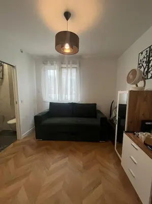 Cuisine ou kitchenette dans l'établissement Charmant Studio aux portes de Paris