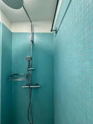 Salle de bains dans l'établissement Joli studio Jardin des Plantes