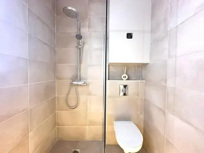 Salle de bains dans l'établissement APT metro-Paris