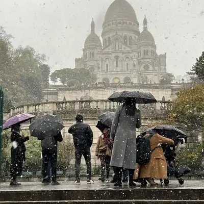 Montmartre joli 2 pièces au pied du Sacré Coeur