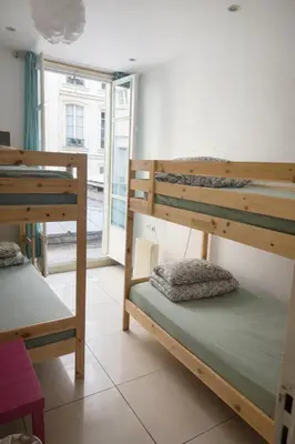 Un ou plusieurs lits dans un hébergement de l'établissement Korean Style Minbak Number Two PARIS