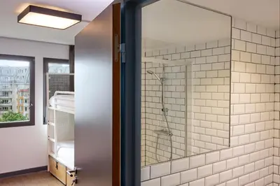Salle de bains dans l'établissement Generator Paris