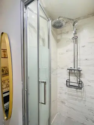 Salle de bains dans l'établissement Chic studio Marais Paris centre