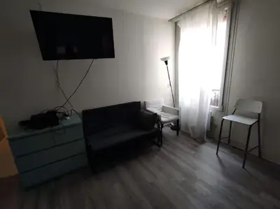 Télévision ou salle de divertissement dans l'établissement apartment pl REPUBLIQUE