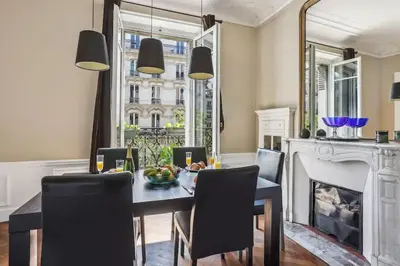Plan de l'établissement Elégant appartement parisien