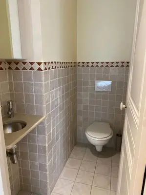 Salle de bains dans l'établissement Elégant appartement parisien