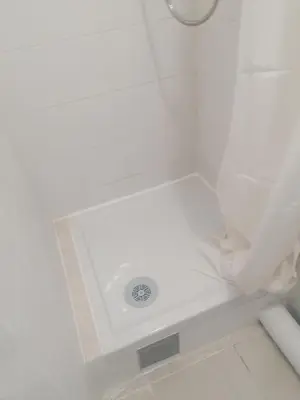 Salle de bains dans l'établissement Rimk Location