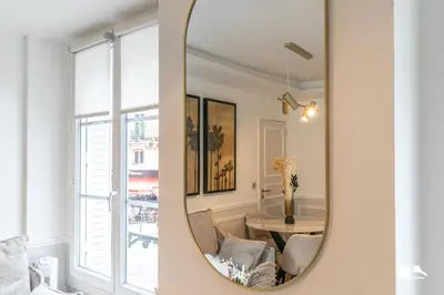 Plan de l'établissement MBA - Louvres - Luxury Appartement