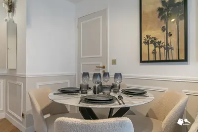 Plan de l'établissement MBA - Louvres - Luxury Appartement
