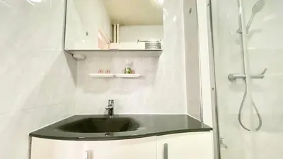 Salle de bains dans l'établissement 108 - Spacieux Appartement de 90m2