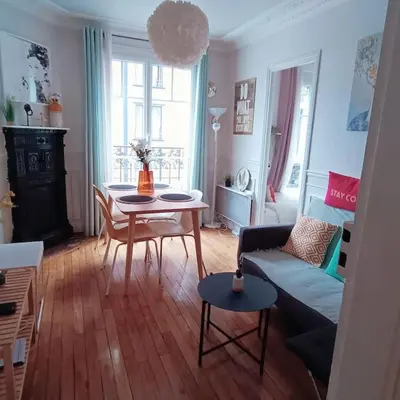 Coin salon dans l'établissement Authentic Parisien Suite -Paris historique -Metro