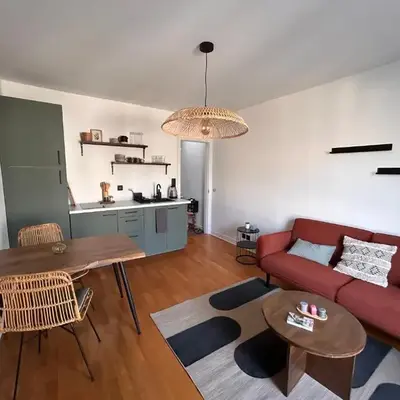 Renovated flat near Tour Eiffel