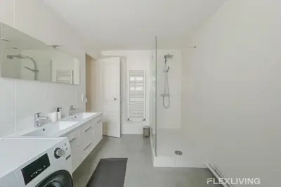 Salle de bains dans l'établissement Flexliving - room - Turbigo