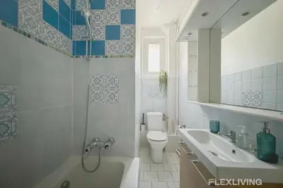 Salle de bains dans l'établissement Flexliving - room - Hameau