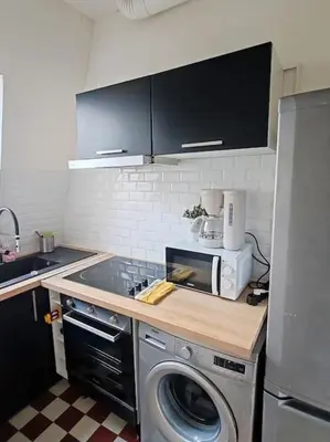 Cuisine ou kitchenette dans l'établissement Le Perchoir - 2 pièces - Central Paris République - Lumineux